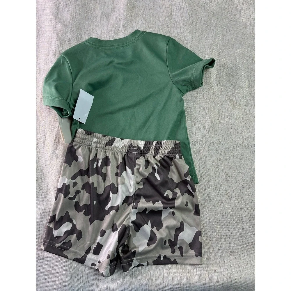 NWT Adidas set size 18 months